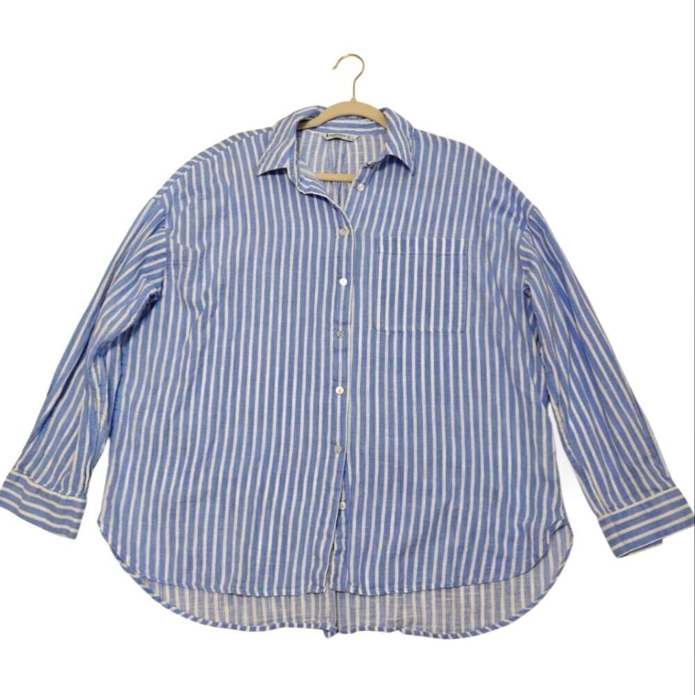Stradivarius Oversized Cotton Blue and White Striped Button Down Shirt Sz L